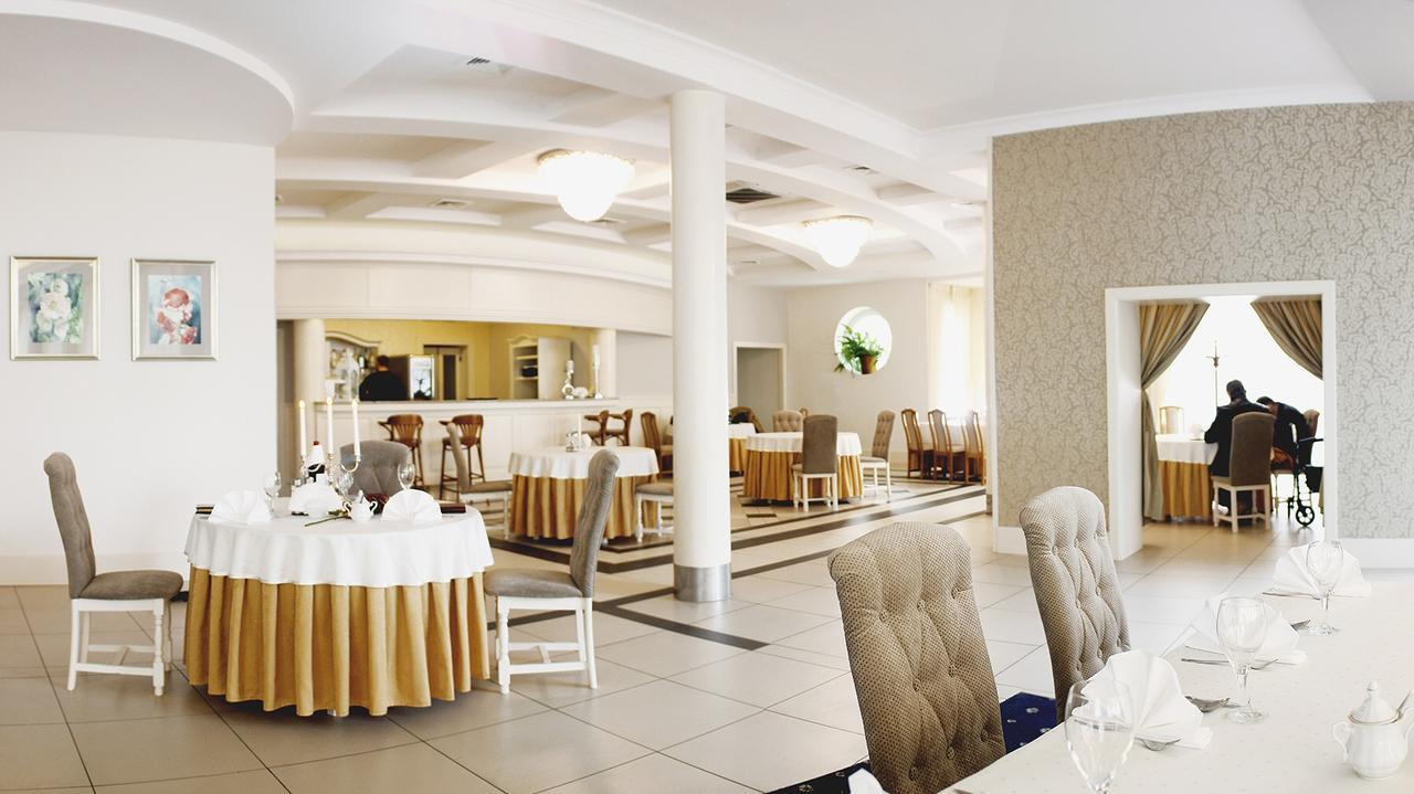Hotel Malwa Ostrów Wielkopolski 外观 照片